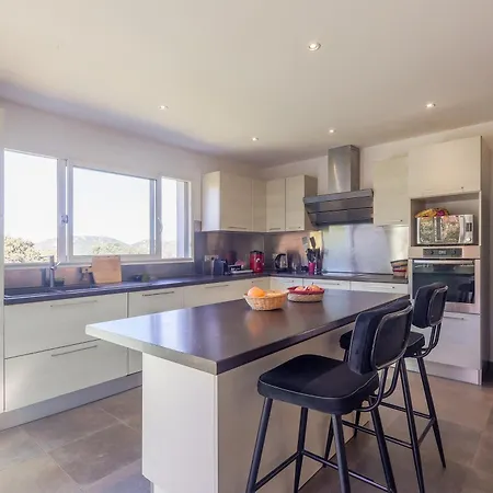 San Quilico - Maison Climatisee Piscine Vue