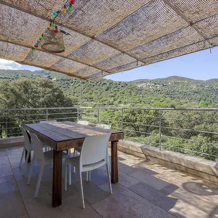 San Quilico - Maison Climatisee Piscine Vue Feriehus